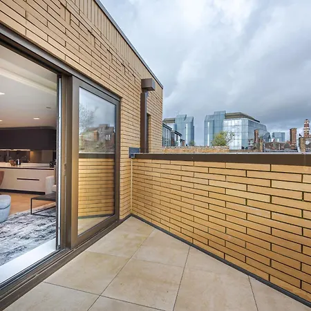 Arcadia Residences - Luxury In Kensington Apartment