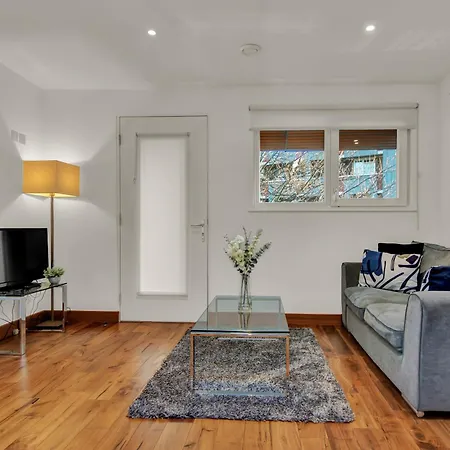 Mysquare Shoreditch Close To Colombia Road Flower Market *