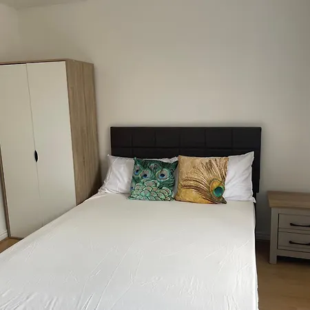 2bed Cozy Spacious - 15min To Canary Wharf O2 Excel