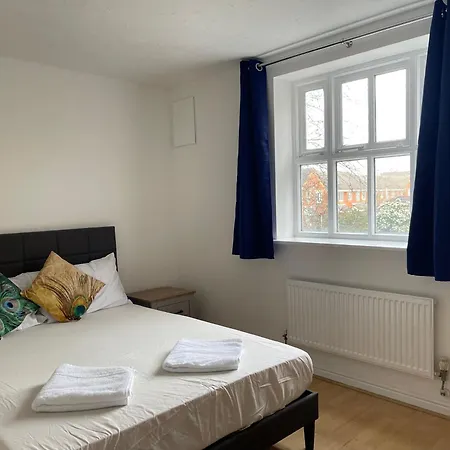 2bed Cozy Spacious - 15min To Canary Wharf O2 Excel *