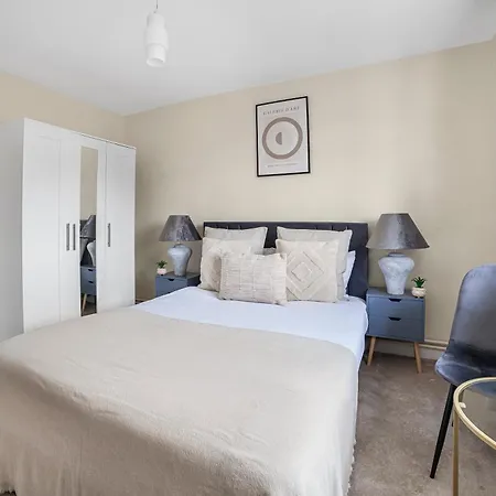 The Wimbledon Park Luxury * London