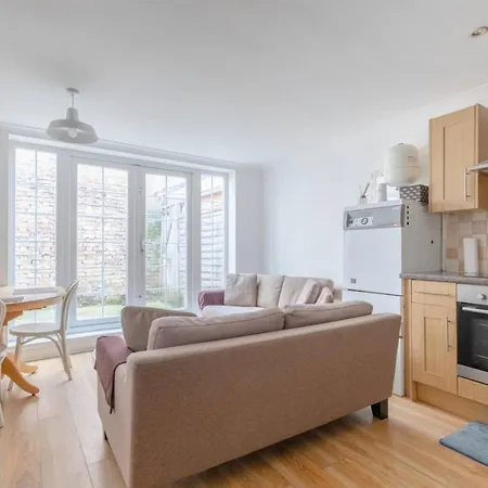 Apartman Wprivate Patio Heart Of Brixton London!