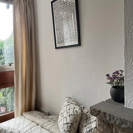 3 Bedroom Flat In Maida Vale London