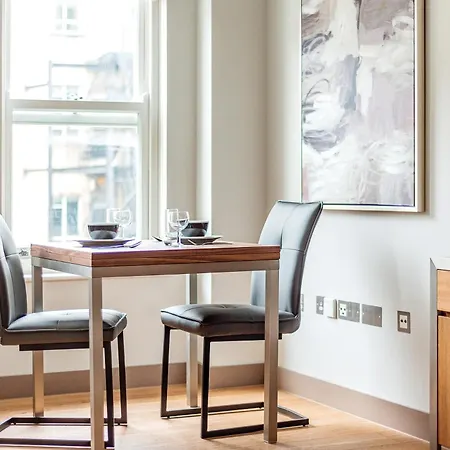 Arcore Premium Apartments: Mayfair