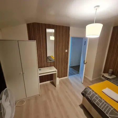 Guest house E2 London