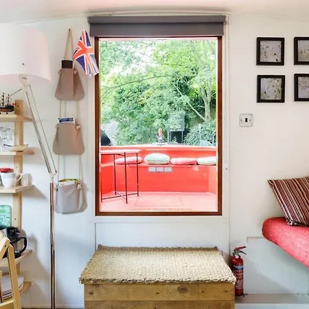 Slash Arts Houseboat On Secluded Mooring In Botel *
