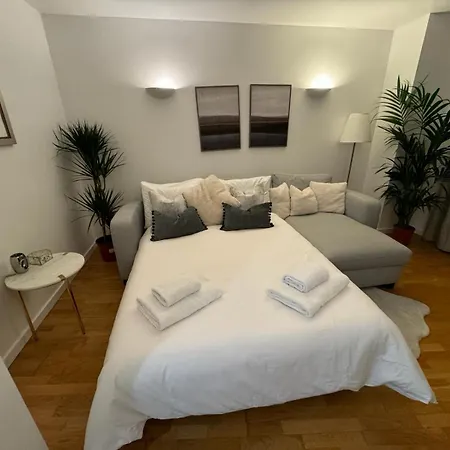 Luxury In Canary Wharf