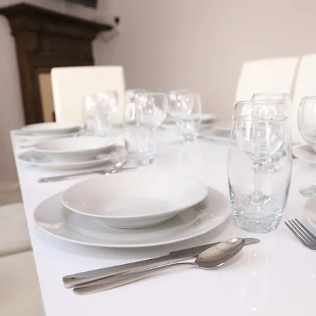 Star Warwick Mansions 4-bed Retreat * Londra