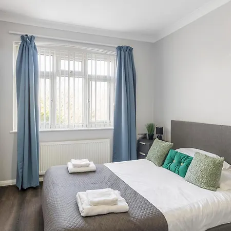 Apartment Chrystal Palace With Free Parking Lambeth London