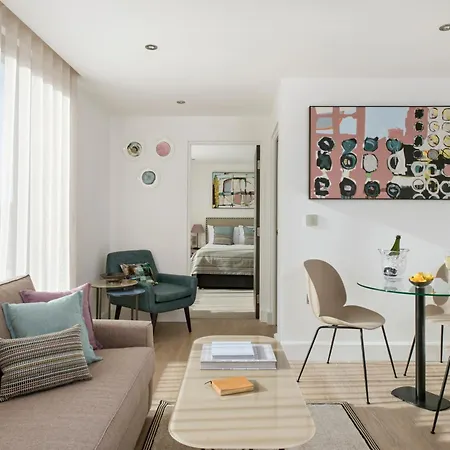The Chronicle By Supercity 4* London