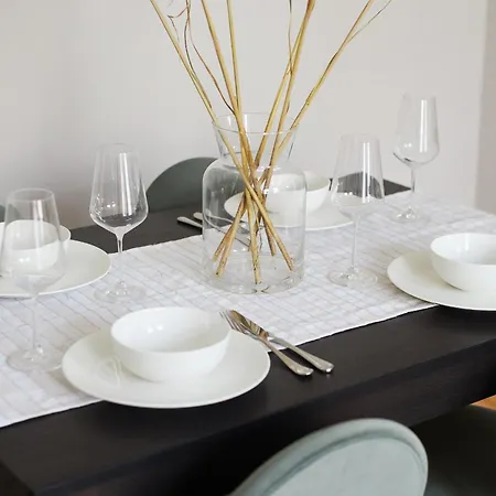 Parea Living - Notting Hill, Stylish 1-bedroom Flat, Private Gardens, Remote Working * London