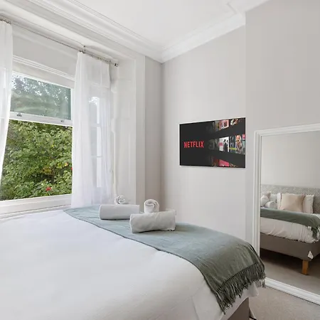 Apartment Parea Living - Notting Hill, Stylish 1-bedroom Flat, Private Gardens, Remote Working
