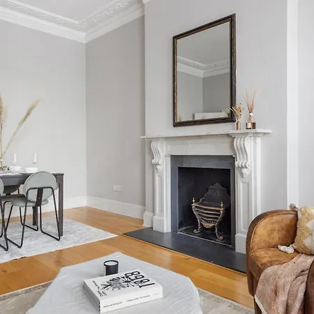 Apartment Parea Living - Notting Hill, Stylish 1-bedroom Flat, Private Gardens, Remote Working *