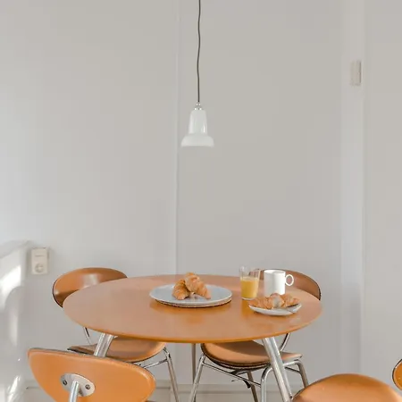 Light-filled Primrose Hill Rooftop Retreat * London