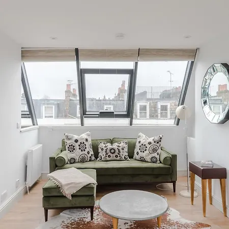 Apartment Light-filled Primrose Hill Rooftop Retreat *
