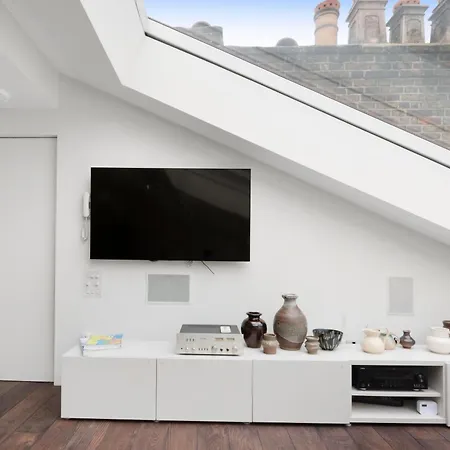 Elegant Paddington Penthouse By Morethanstays