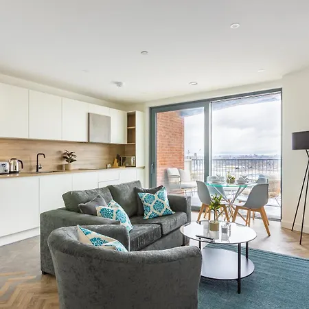 Modern 2bd Flat In Canary Wharf With And River Views Apartment London