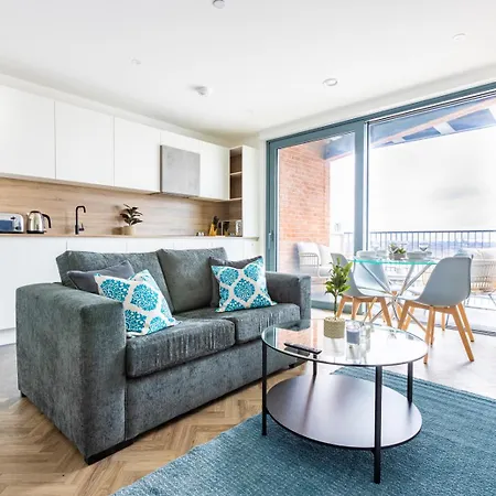 Modern 2bd Flat In Canary Wharf With And River Views Apartment *