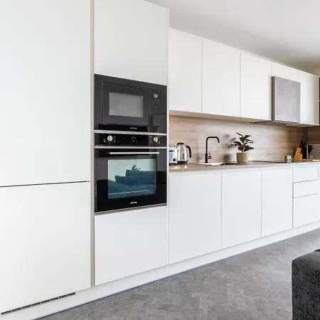 Modern 2bd Flat In Canary Wharf With And River Views *