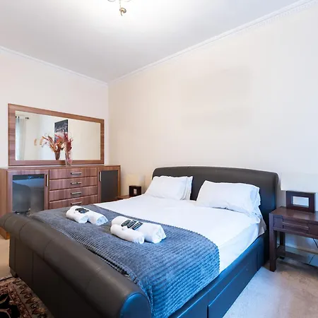 Luxury 4 Bedroom Flat In Sussex Gardens Apartamento