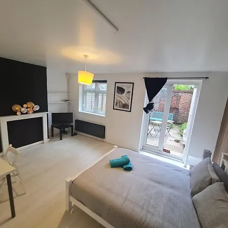 Guest house E2