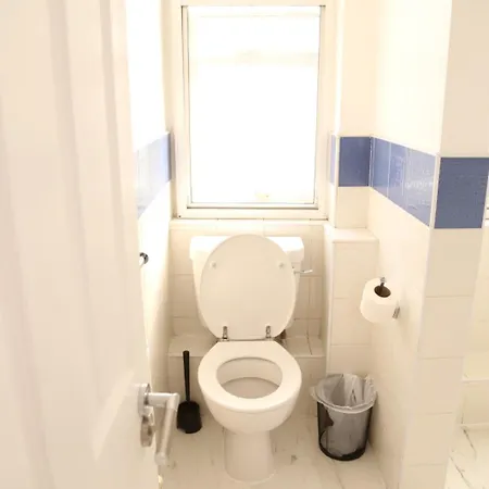 Star Warwick Mansions 4-bed Retreat Londra