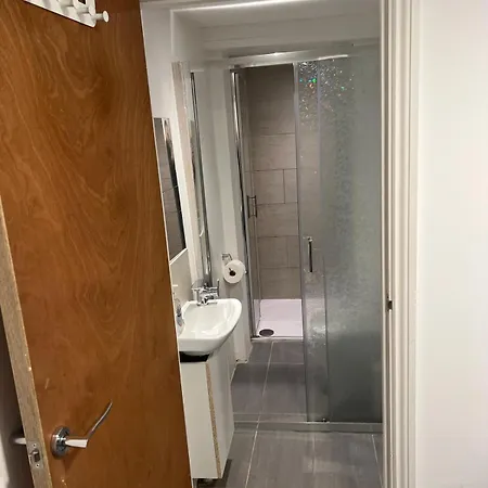 Comfy Private Bedrooms Near Euston,