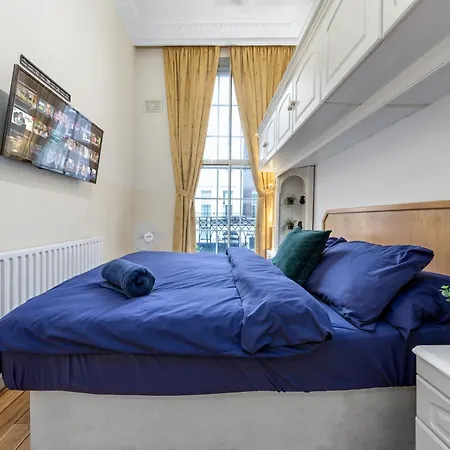 Baker 204 Apartment