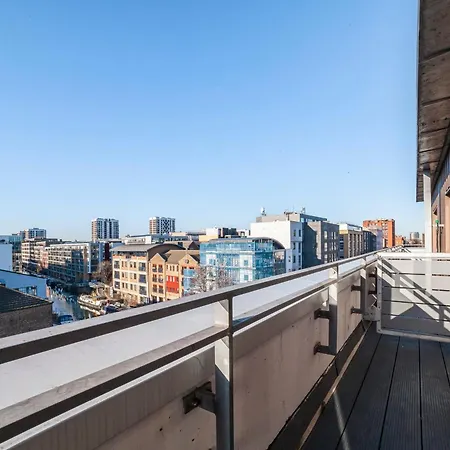 Apartment Sunny Shoreditch Oasis Canal Views & Urban Charm *
