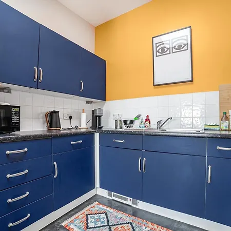 Sunny Shoreditch Oasis Canal Views & Urban Charm Apartment *
