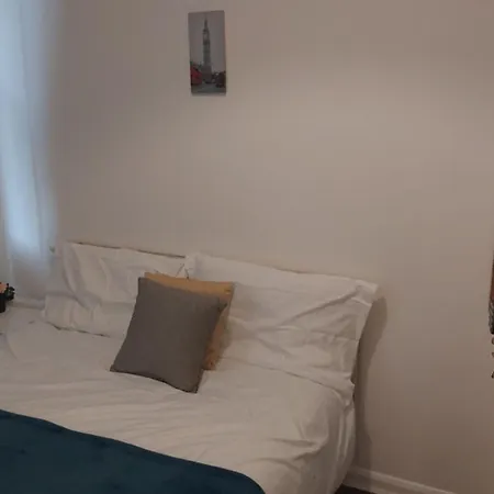 Sandfield Private In King's Cross St Pancras * London