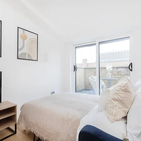 Fitzrovia & Soho - 2br With Balcony - Cityapartmentstay Apartment *
