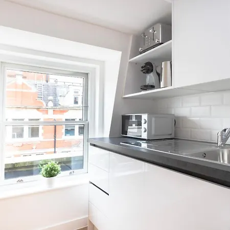 Fitzrovia & Soho - 2br With Balcony - Cityapartmentstay Apartment *