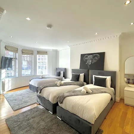 Homestay Hyde Park Corner House London
