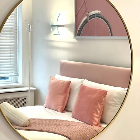 Homestay Hyde Park Corner House London