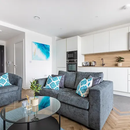 Modern 2bd Flat In Canary Wharf With And River Views * London