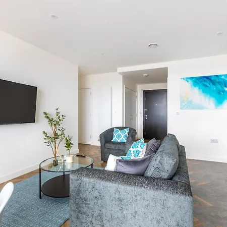 Apartment Modern 2bd Flat In Canary Wharf With And River Views