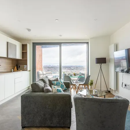 Apartment Modern 2bd Flat In Canary Wharf With And River Views London