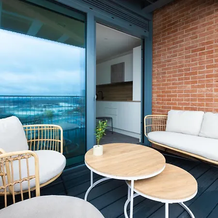 Modern 2bd Flat In Canary Wharf With And River Views Apartment *