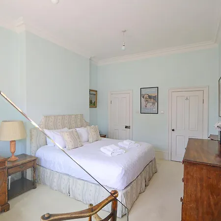 Beautiful And Spacious Kensington Flat Daire *