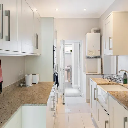 Apartment Chrystal Palace With Free Parking Lambeth