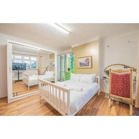 Shaheen Apartman
