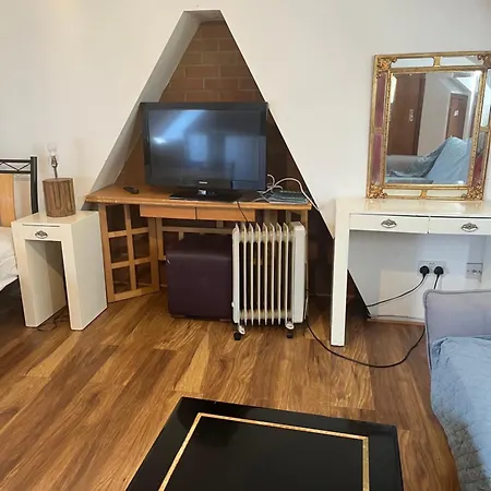 Shaheen Apartman