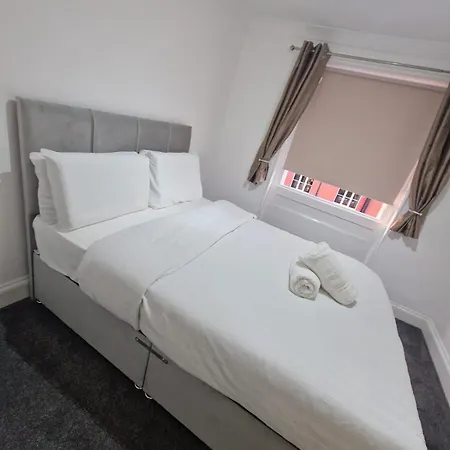 Baker Street Hotel 3*