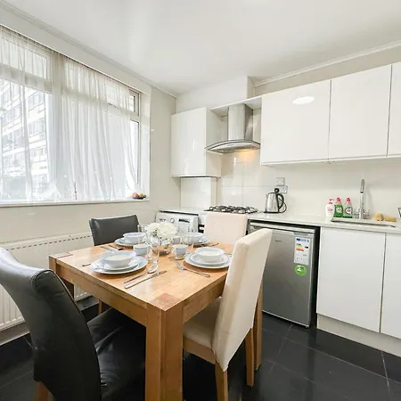 Cosy 3 Bedroom 3 Bathroom Flat With Private Garden- Maida Vale, Near Paddington Londra