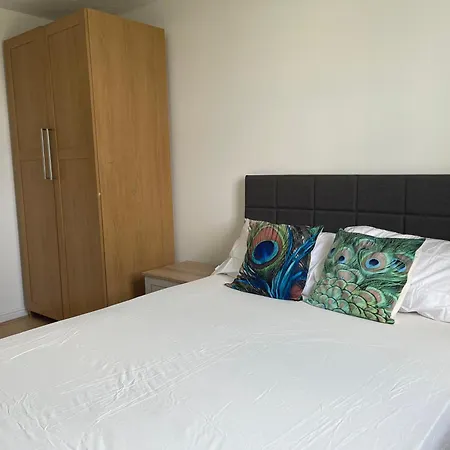 Apartment 2bed Cozy Spacious - 15min To Canary Wharf O2 Excel London