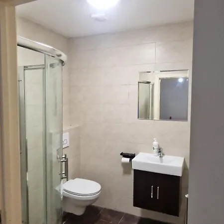 Urban Retreat Camberwell Zone 2 Apartment London