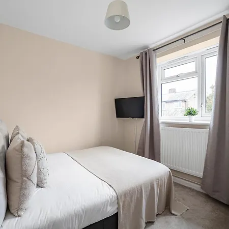 The Wimbledon Park Luxury *