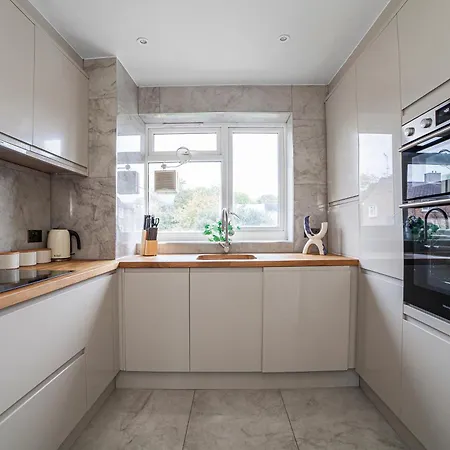 Apartment The Wimbledon Park Luxury