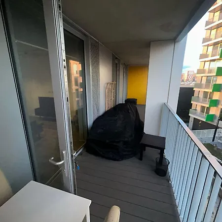 Superb Modern 2-bed In Greenwich